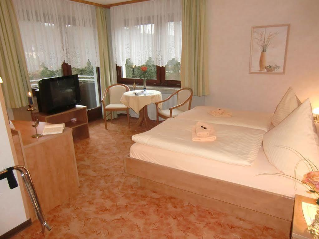 Zur Schmiede 3*