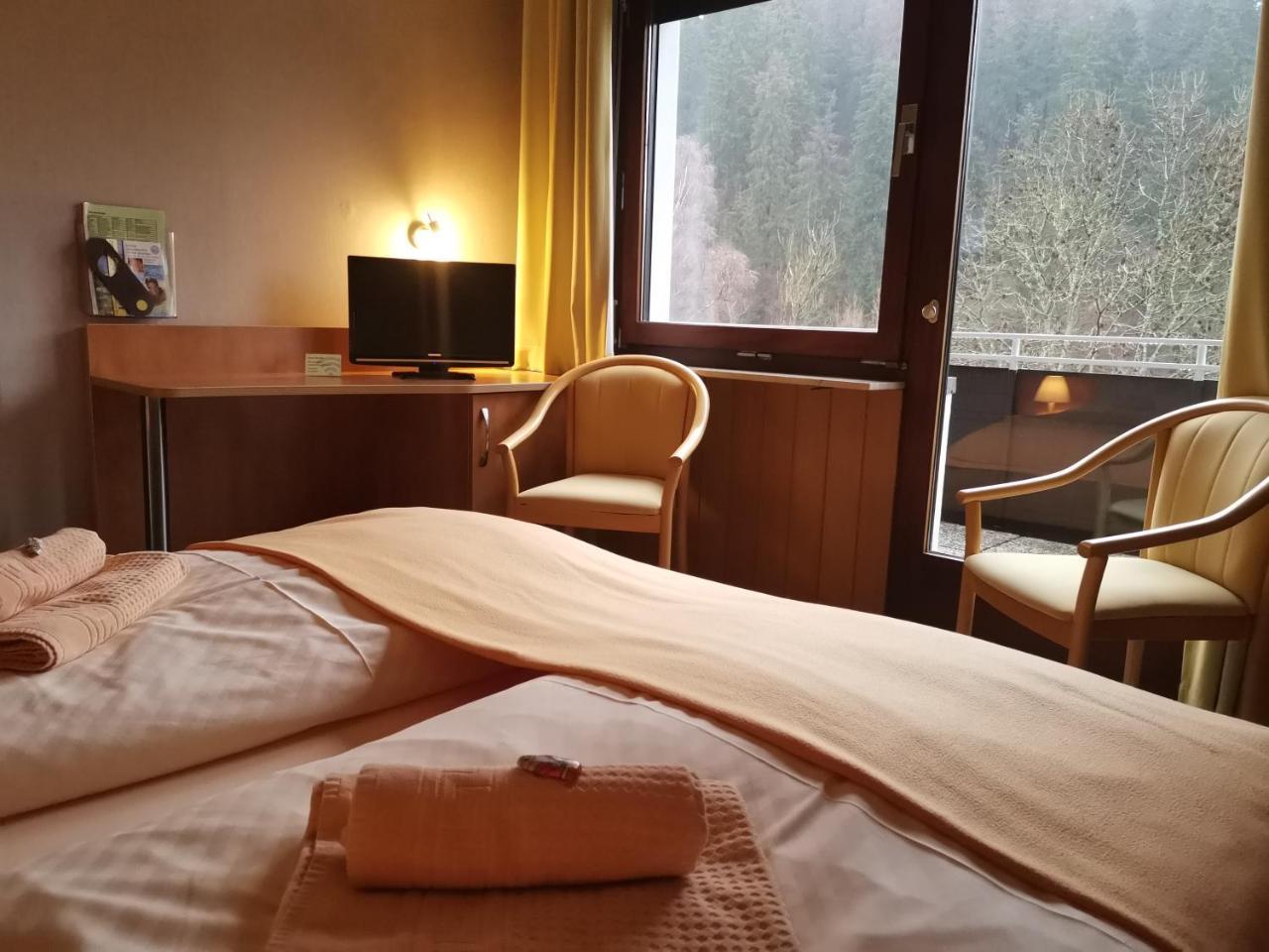Zur Schmiede 3*